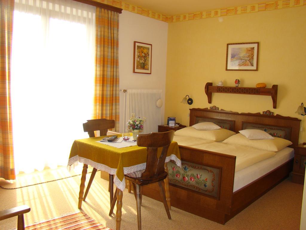 Landhaus Teufl Bed & Breakfast Faistenau Room photo