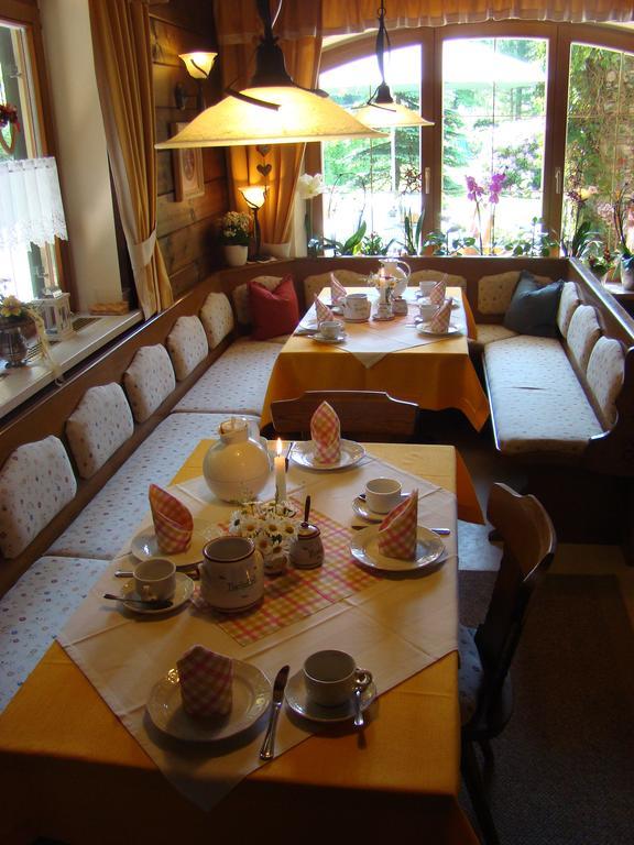 Landhaus Teufl Bed & Breakfast Faistenau Exterior photo